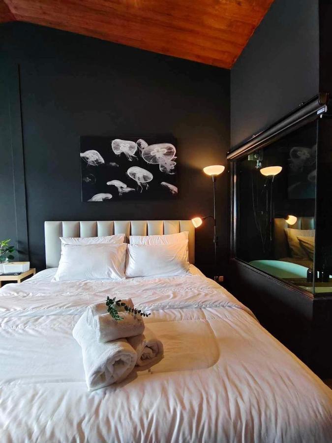 Mr Black & Ms White -Self Check In Accommodation بانكوك المظهر الخارجي الصورة